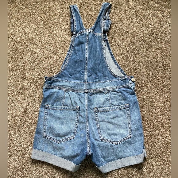 SOLD Hollister Overall Shorts - Picture 2 of 4